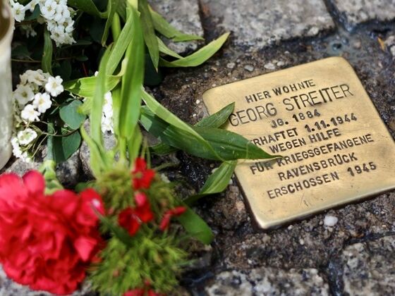 Stolperstein in der Schönhauser Allee 130.
